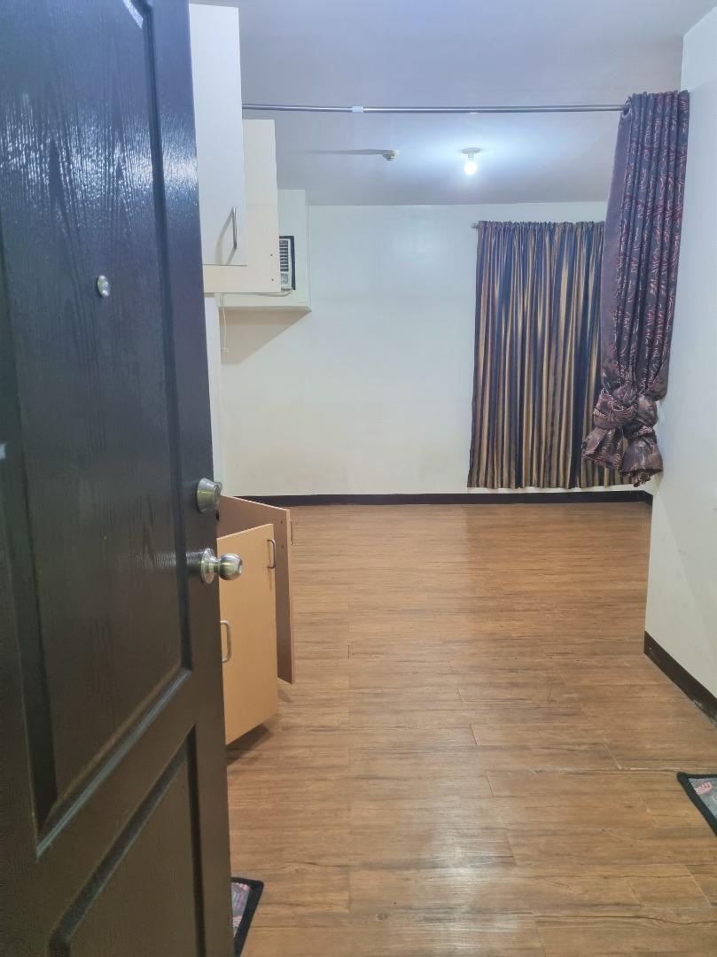 Studio Unit for Rent in Makati Poblacion near Makati Ave, Buendia and