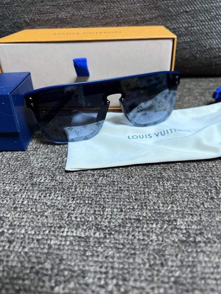 Shop Louis Vuitton MONOGRAM The lv pilot anti-blue light glasses