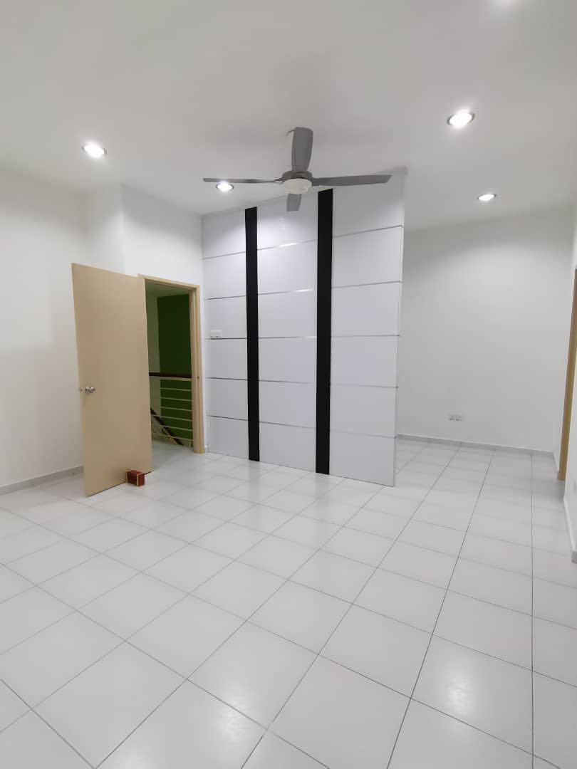 tebrau-ria-double-storey-for-sale-property-for-sale-on-carousell