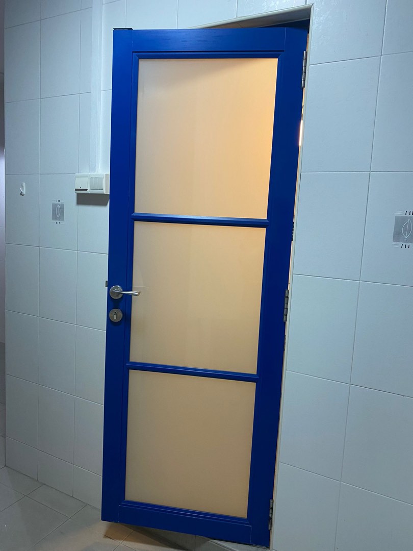 Toilet doors, Furniture & Home Living, Bathroom & Kitchen Fixtures on