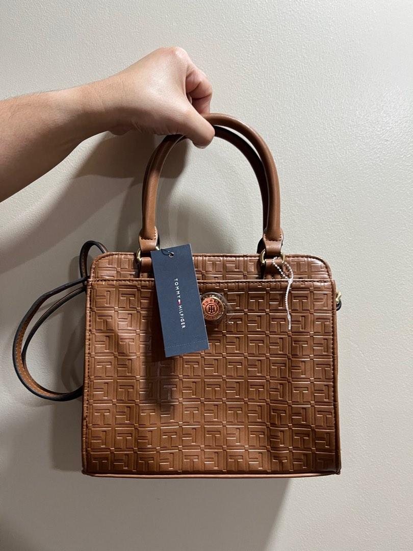 Tommy Hilfiger 3-Way Bag (Category: Luxury Bags & Wallets) located in Mandaluyong City. Submitted by melabells (Listing ID 1183354735, Image 2). Description: Brand new, with Tag!.