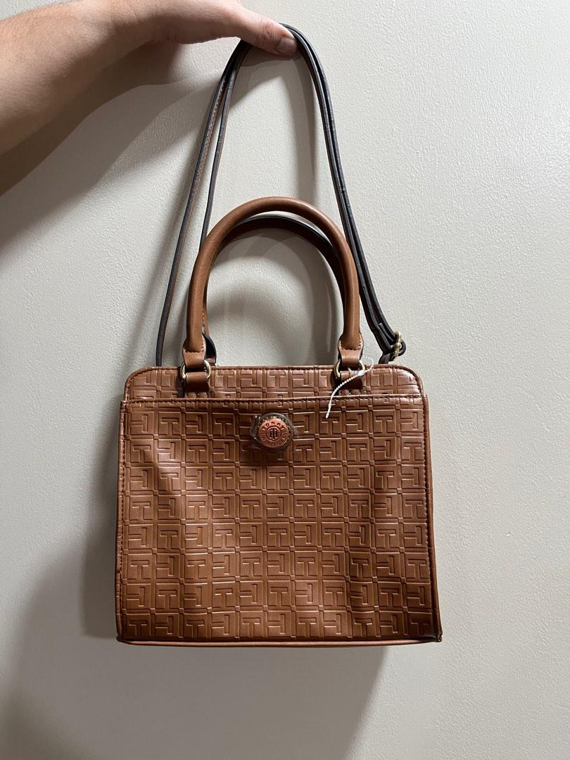 Tommy Hilfiger 3-Way Bag (Category: Luxury Bags & Wallets) located in Mandaluyong City. Submitted by melabells (Listing ID 1183354735, Image 3). Description: Brand new, with Tag!.