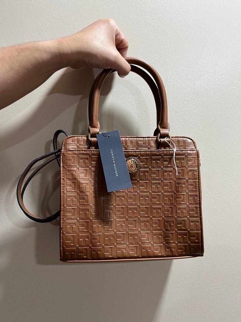 Tommy Hilfiger 3-Way Bag (Category: Luxury Bags & Wallets) located in Mandaluyong City. Submitted by melabells (Listing ID 1183354735, Image 1). Description: Brand new, with Tag!.