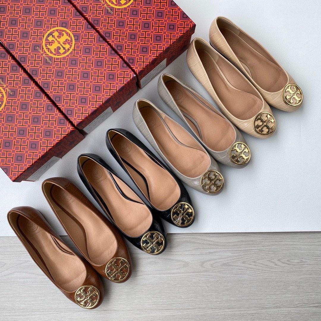 Tory burch best sale cowhide