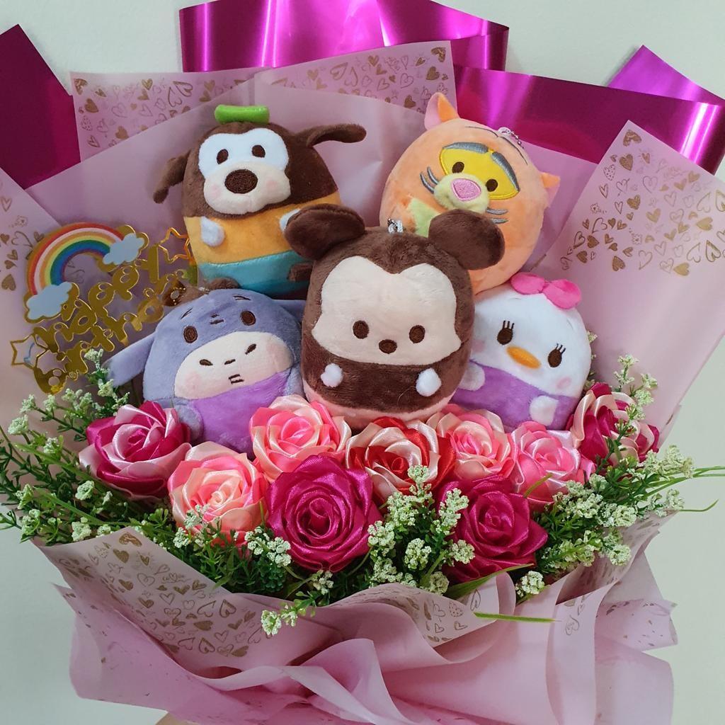 Tsum Tsum Ufufy Flower Bouquet, Hobbies & Toys, Stationery & Craft