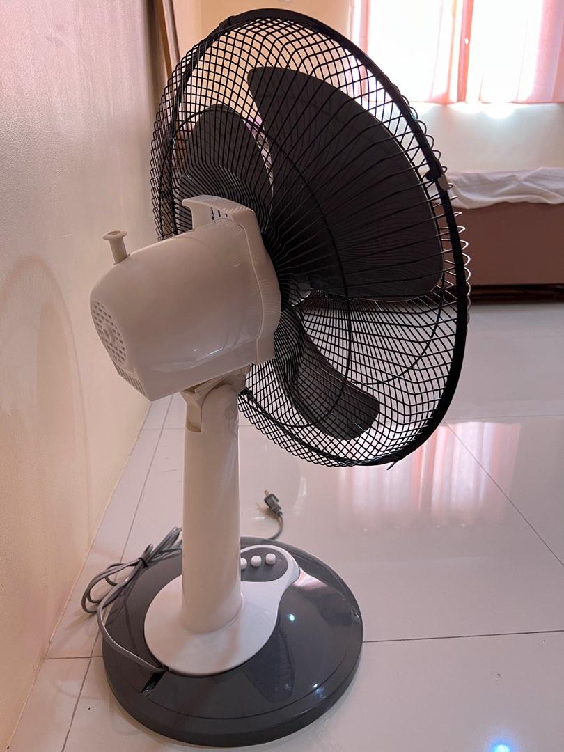Union electric fan, Furniture & Home Living, Lighting & Fans, Fans on