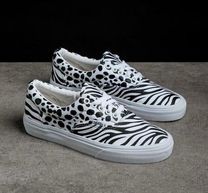 Vans Era Animal Custom Zebra Fesyen Wanita Sepatu di Carousell