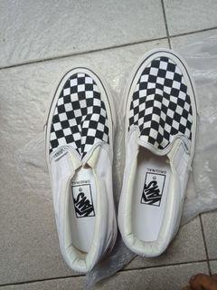 Vans on slip