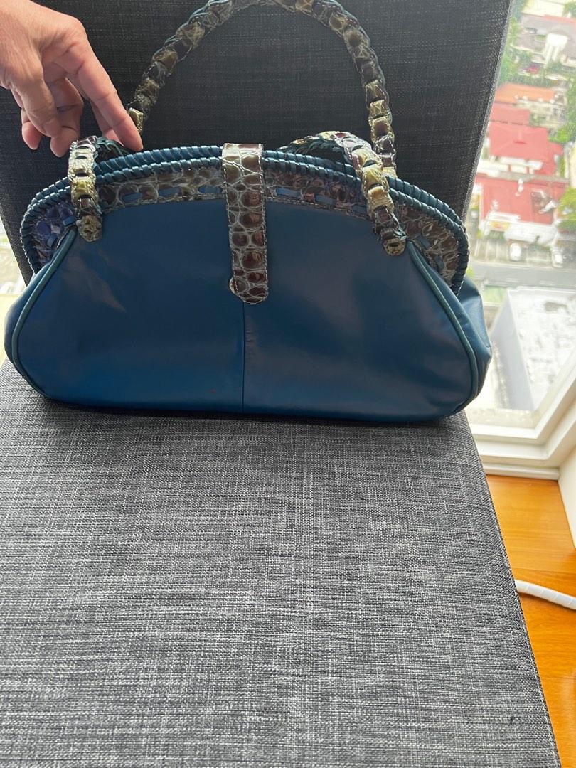Vintage Handmade leather bag (Category: Purses & Pouches) located in Makati City. Submitted by sbjfer (Listing ID 1183477159, Image 3). Description: Very unique royal blue leather bag. Vintage design..