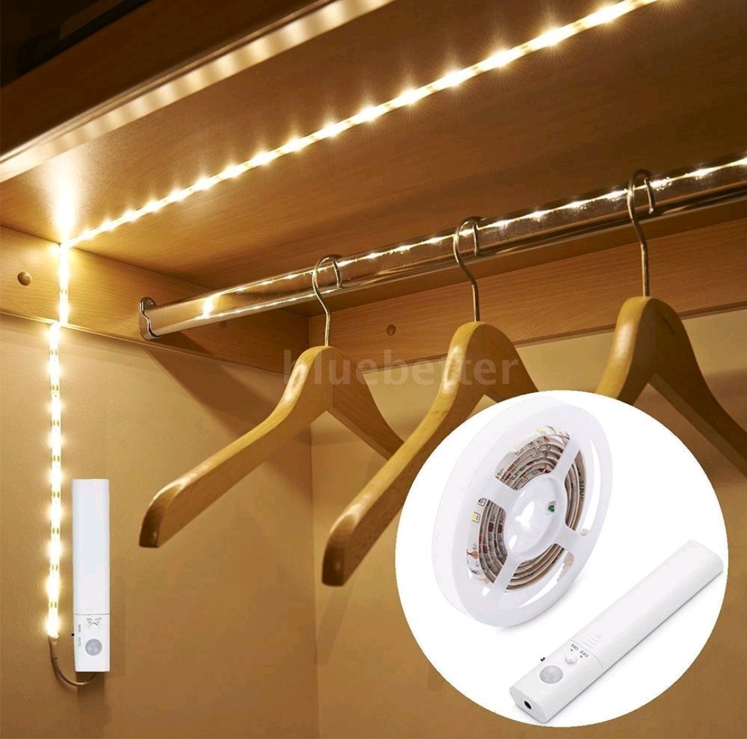 10FT 180 LEDs 3000K Warm White LED Strip,USB Or Battery Operated,Day/Night Sensor Switch for Closet,Cupboard,Under Cabinet,Stairs,Bed Night Lighting，Wardrobe Lighting LED Motion Sensor Light 