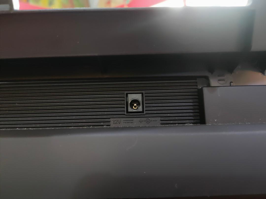 Yamaha PSRE373 61Key Portable Keyboard, Hobbies & Toys, Music & Media