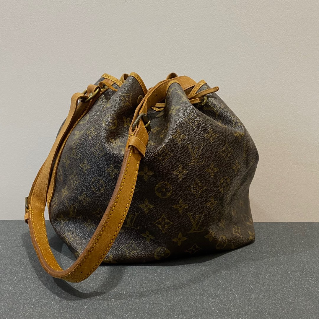 PreOrderAuthentic Louis Vuitton Monogram Petit Noe Shoulder Bag