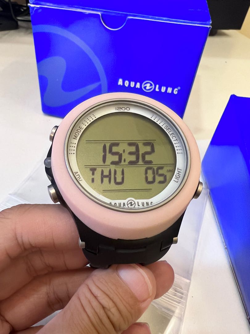 Aqualung i200 Dive Computer Pink, Mobile Phones & Gadgets, Wearables