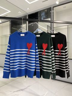 (Category: ) located in . Submitted by luxcloset.shop (Listing ID 1183634121, Image 1). Description: .