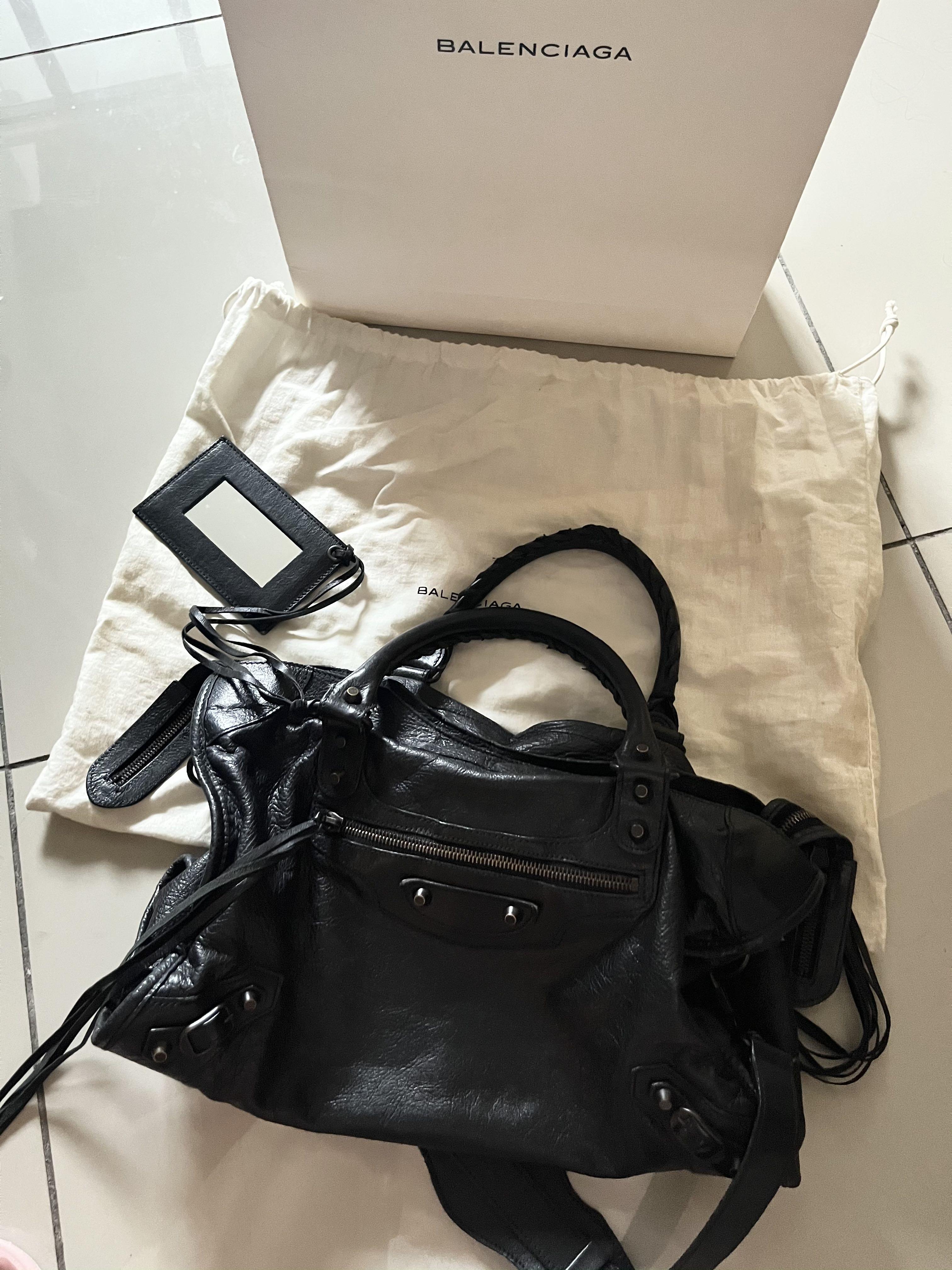 Balenciaga city hotsell bag medium size
