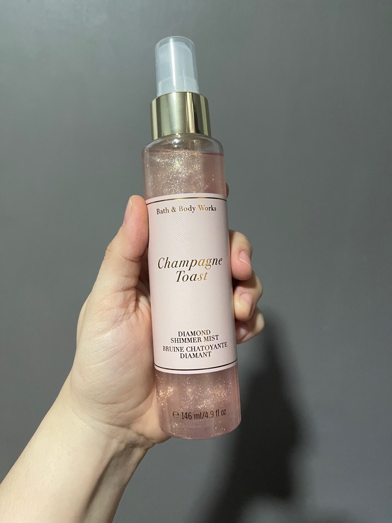 Champagne toast 2025 diamond shimmer mist