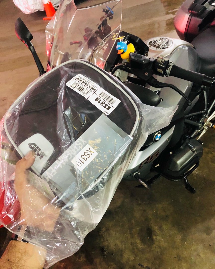 BMW R1200RS R1200GS R1200GSA R1200RT • Givi XS319 Tank Bag • 3 Liters