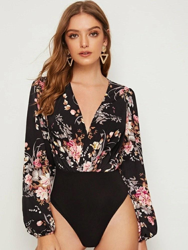 BNEW SHEIN Plunging Neck Lantern Sleeve 
