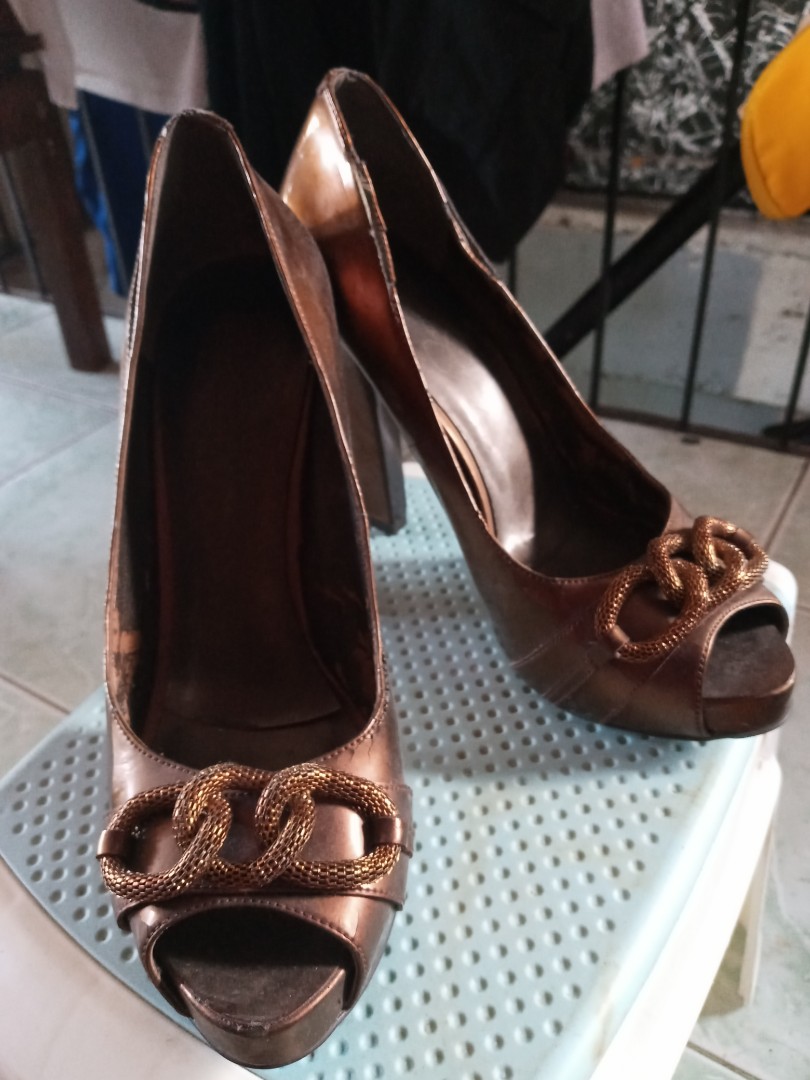 Brown Heels, Women's Fashion, Footwear, Heels on Carousell