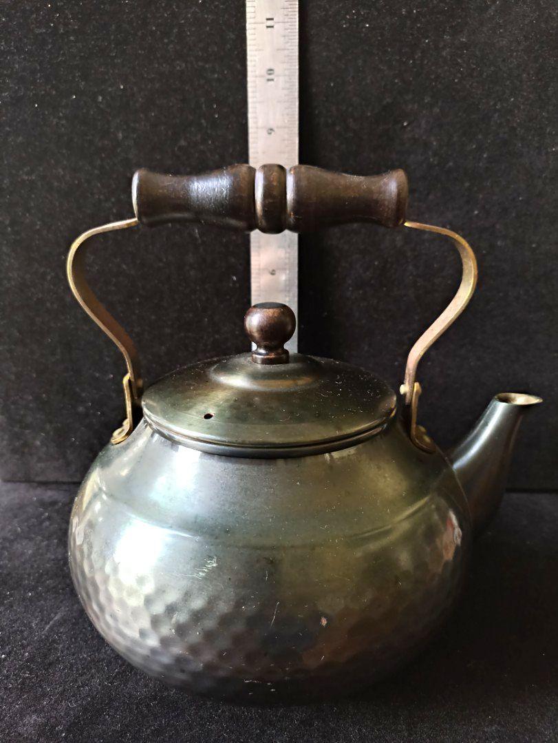 Burnished Copper Kettle (Category: Cookware & Accessories) located in Davao. Submitted by papa1919 (Listing ID 1146081630, Image 3). Description: Rare & collectible. No dents or dings, only some minor scratches..