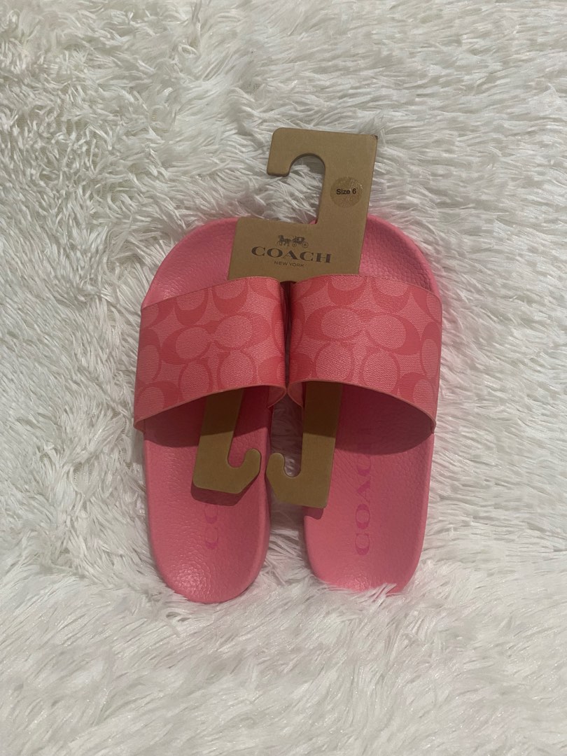 Coach slide pink size 6 only, Women's Fashion, Footwear, Slippers and