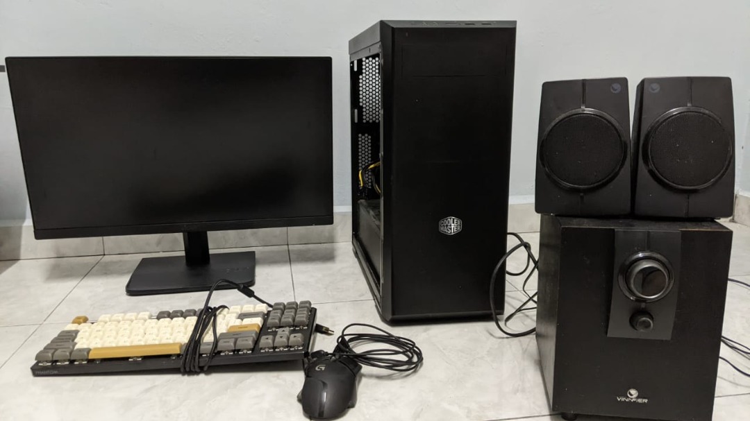 Complete Set of Desktop, Computers & Tech, Desktops on Carousell