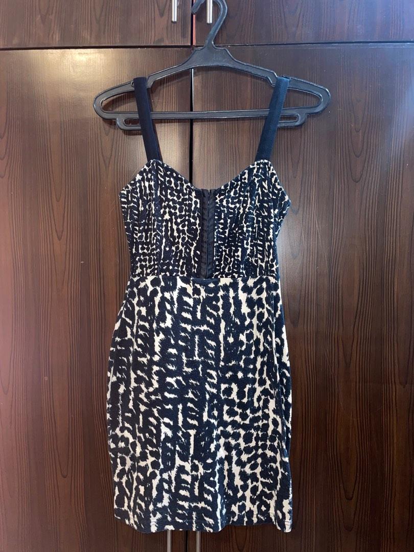 Cotton Printed Mini Dress (Category: Dresses) located in Taguig. Submitted by styledmnl (Listing ID 1183645444, Image 1). Description: Soft and cute.