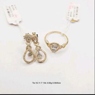 Diamond ring and earring set 14k 4.93grams 0.564tcw
