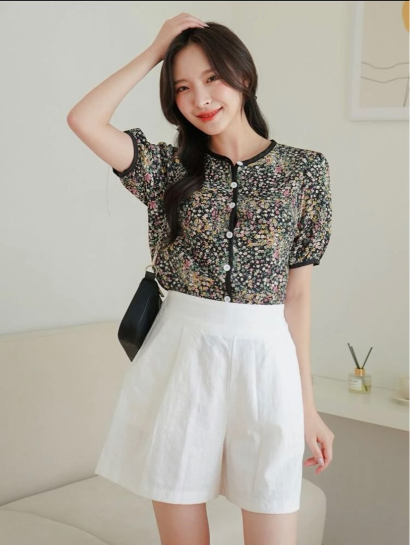 Ditzy Shein puff sleeve floral top, Women's Fashion, Tops, Blouses on ...