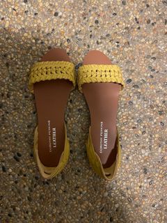 (Category: ) located in . Submitted by springclean7 (Listing ID 1183629634, Image 1). Description: .