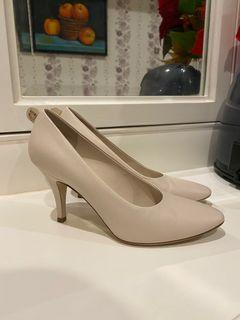 Ferragamo Judy 85 Heels Size 5   1/2 C