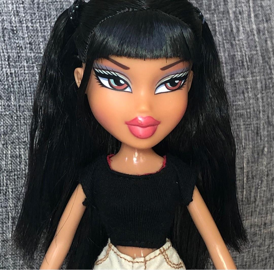 Bratz Jade Doll Sun Kissed Summer Collection Near Complete