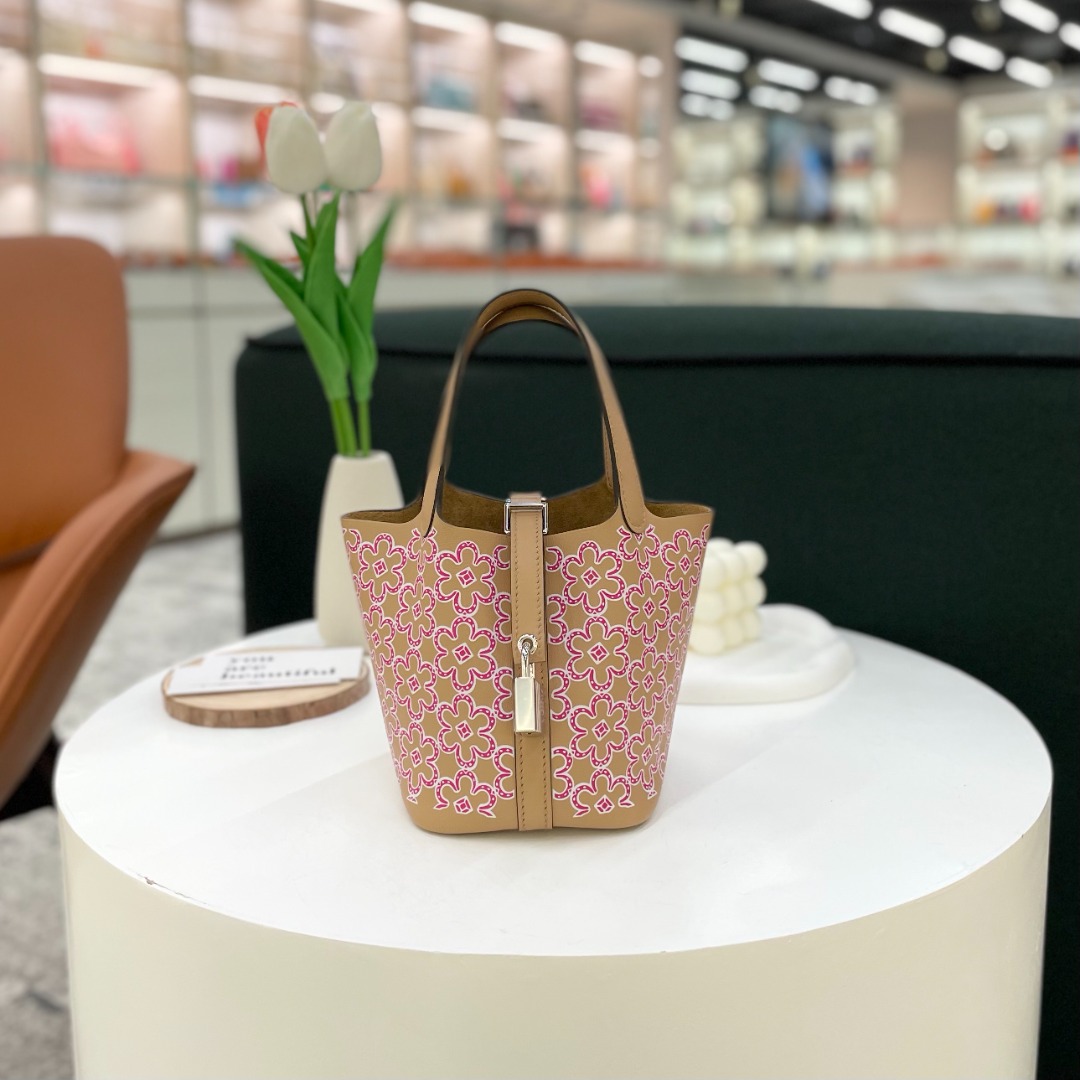 Hermes Chai/Rose Swift Leather Picotin Luck Daisy Bag Hermes