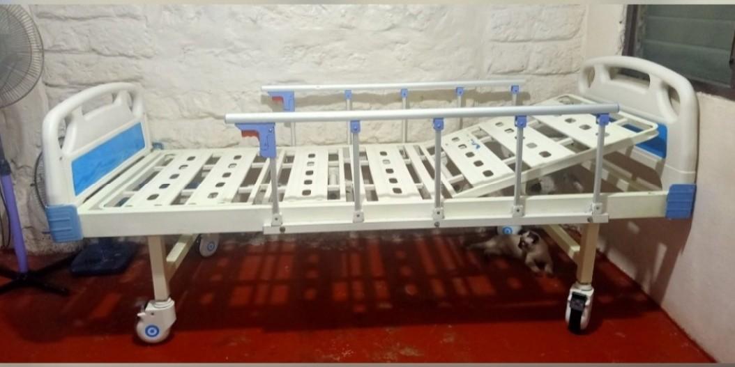 Hospital Bed, Health & Nutrition, Medical Supplies & Tools on Carousell