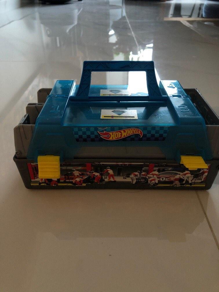 Hot Wheels cars carrier cum launcher box plus catapult hoop track
