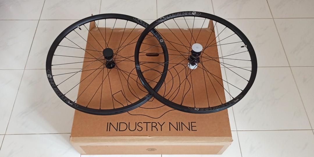 Industry nine Enduro S i9 boost, Sports Equipment, Bicycles