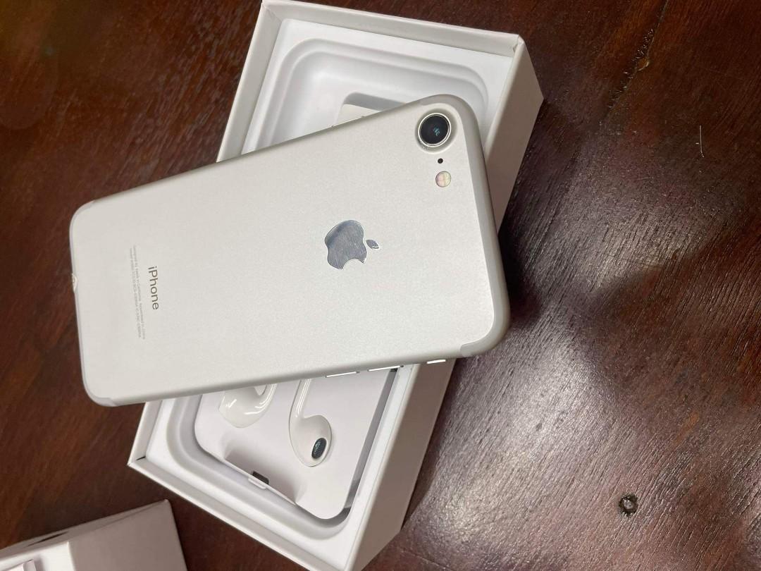 売れました☆iPhone7 128GB Softbank