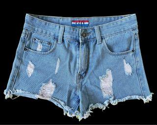 Lady’s ripe short jeans , City Jeans ,soft cotton ,