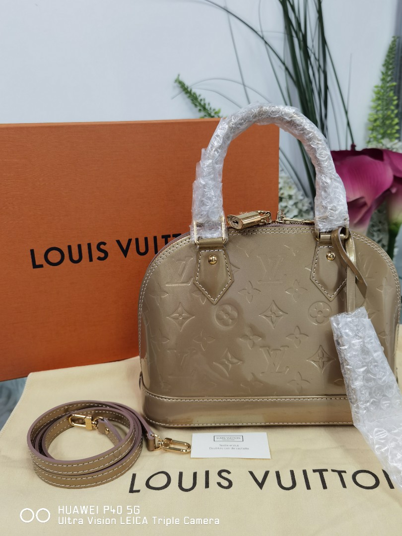 Louis Vuitton Beige Poudre Monogram Vernis Alma BB Bag Louis Vuitton