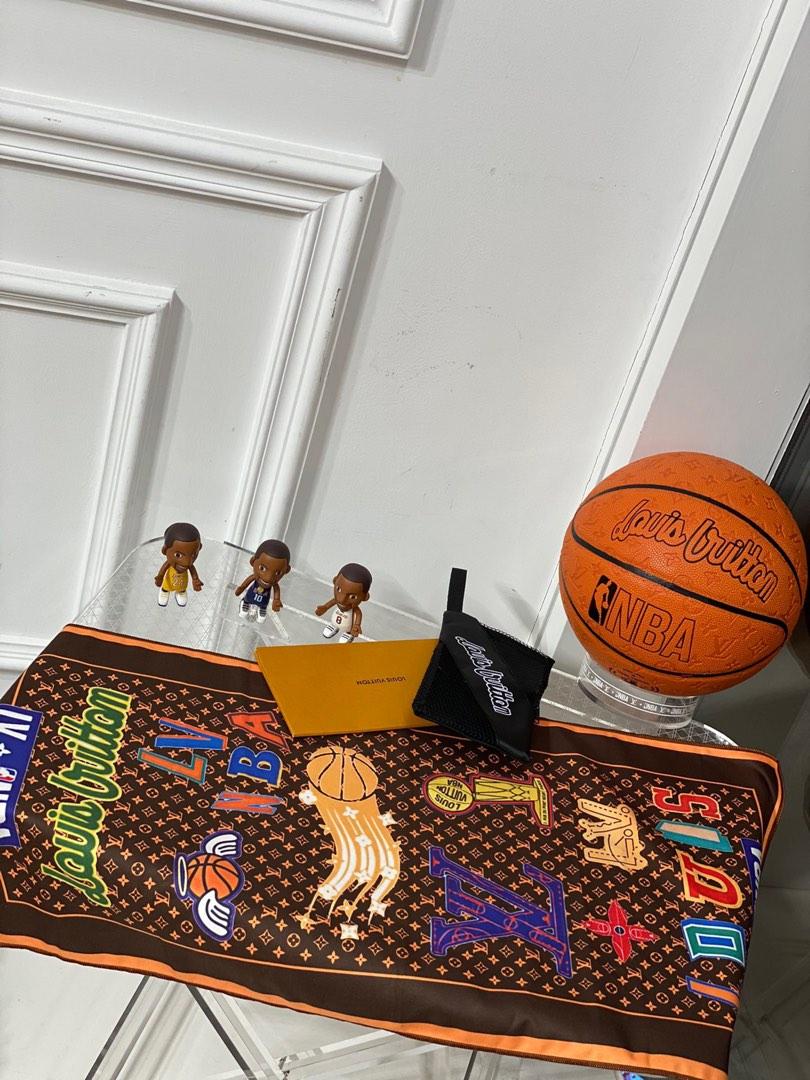 Who wants to play basketball? @k999kng #lv #lvball #louisvuitton