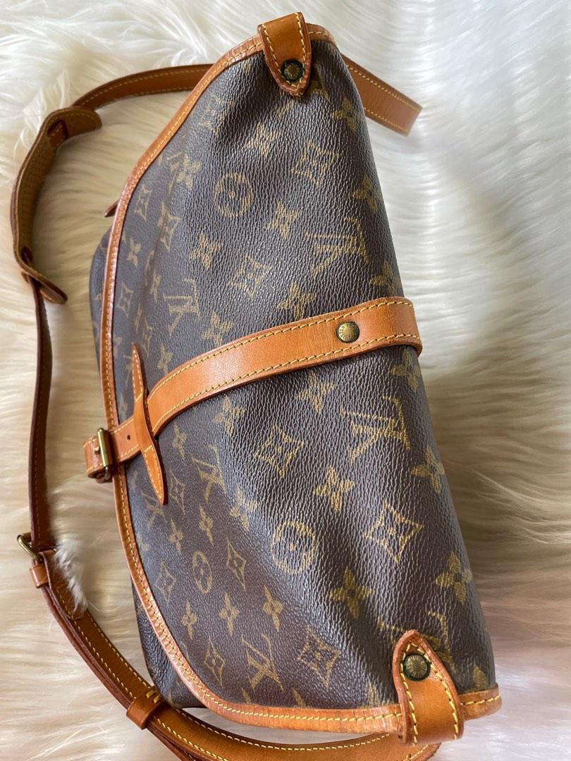Louis Vuitton Saumur (Category: Luxury Bags & Wallets) located in Mandaue City. Submitted by jane2872 (Listing ID 1179382600, Image 2). Description: Authentic size 30 Vintage Sign of Usage only Nice Patina No Box No Dustbag Final Price + Shipping (LBC) MOP: Bank Transfer .
