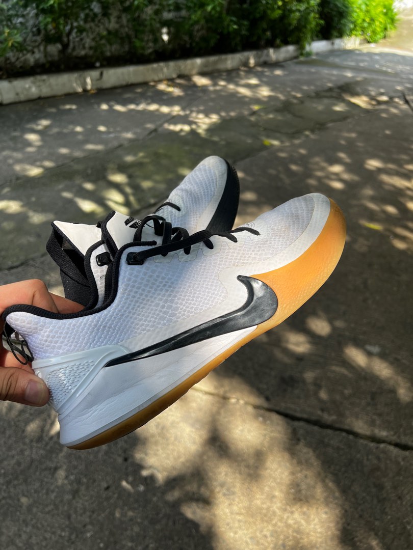 Kobe mamba focus white gum sale