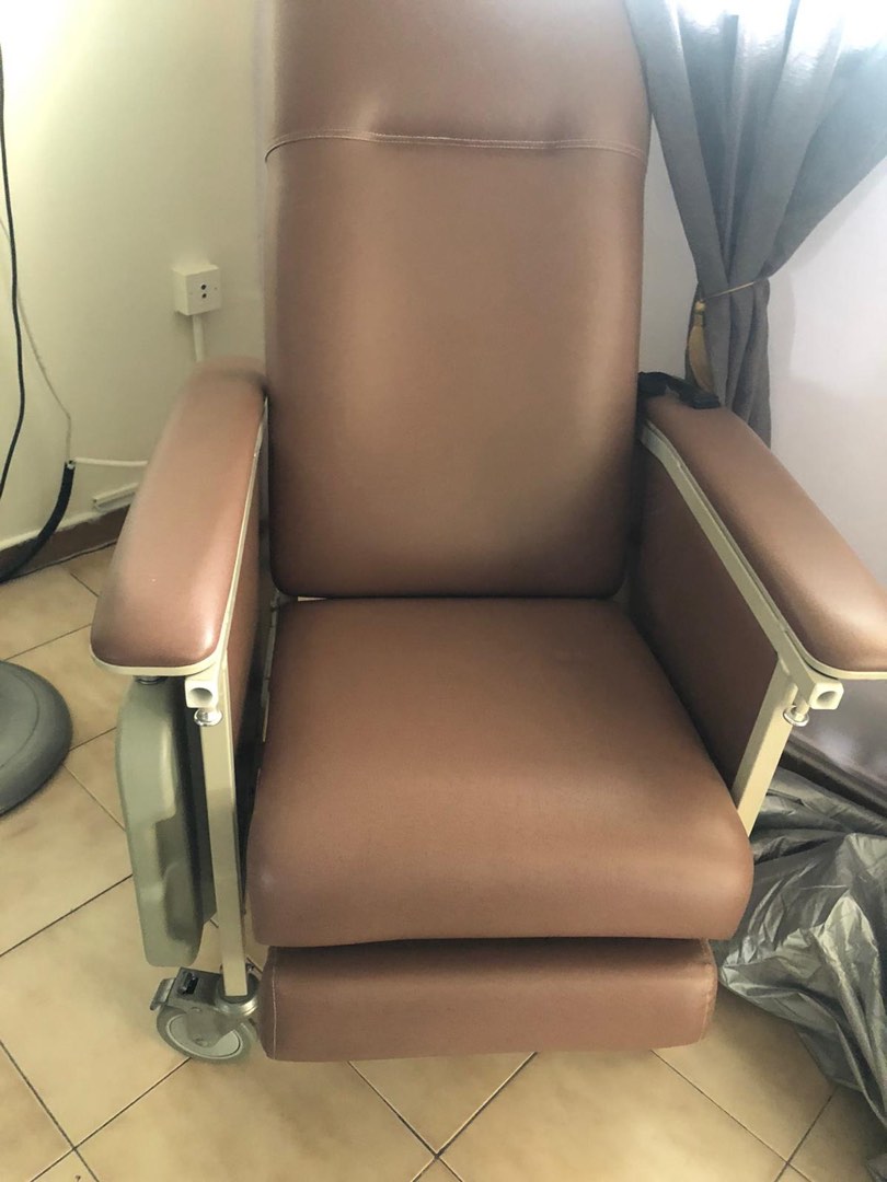 Manual Mobile Recliner Geriatric Chair with Tray, Furniture & Home