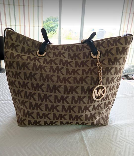 Michael Kors Canvas Tote Bag, Luxury, Bags & Wallets on Carousell