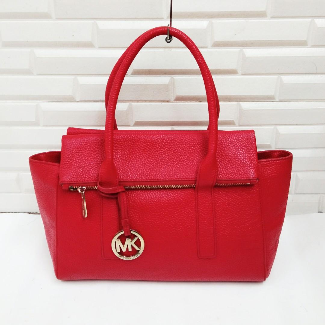 Orig Michael Kors Hamilton Large Tote Shoulder Bag, Women's Fashion, Bags &  Wallets, Shoulder Bags on Carousell