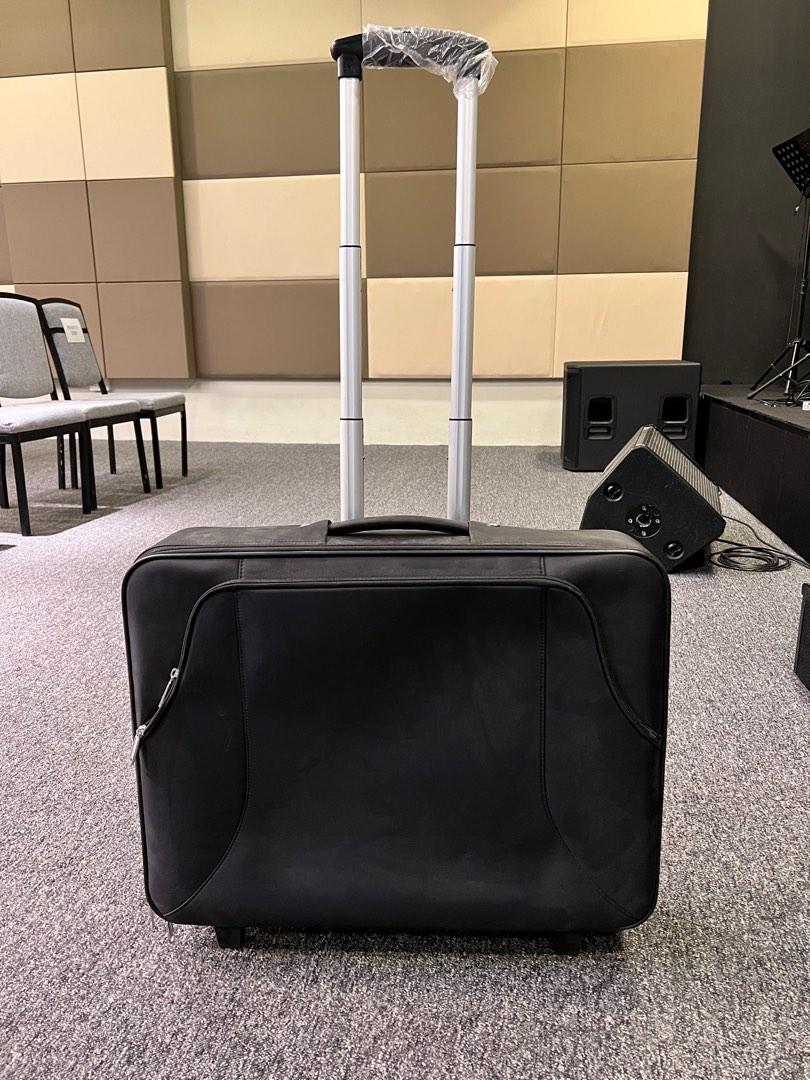 Multi purpose guitar pedal bag, Hobbies & Toys, Travel, Luggage on