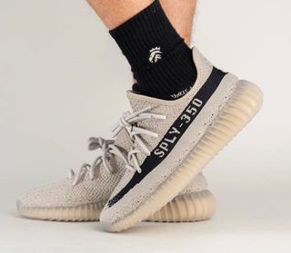 (Category: ) located in . Submitted by us11hypebeast (Listing ID 1183563026, Image 1). Description: .