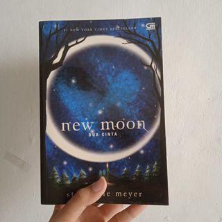 Novel New Moon (Twilight series) Terjemahan Bahasa Indonesia