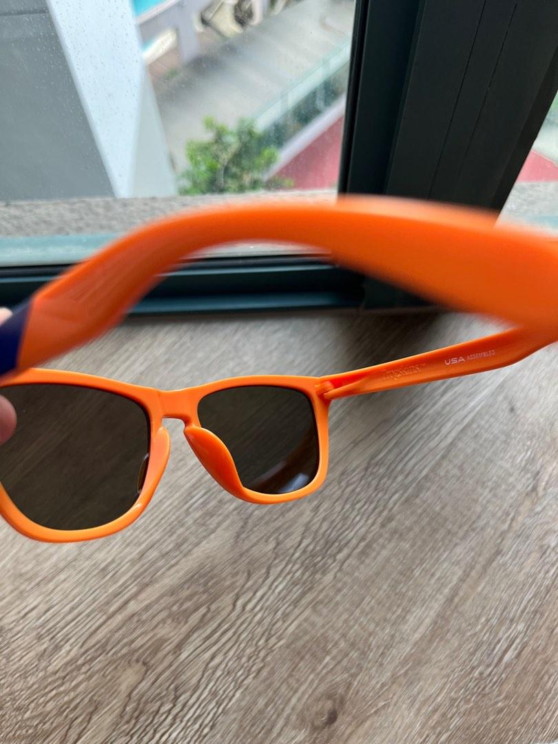 Oakleys Frogskins (A) Asian Orange Navy, Men's Fashion, Watches