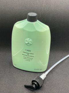 Oribe cleansing crème for moisture & control 33.8 Oz with pump no box /nfr